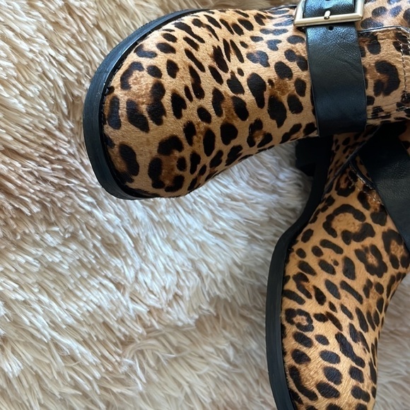 JIMMY CHOO | Leopard Print Pony Hair Fur-Lined Moto Boots | Women’s Size 37 - Picture 5 of 10